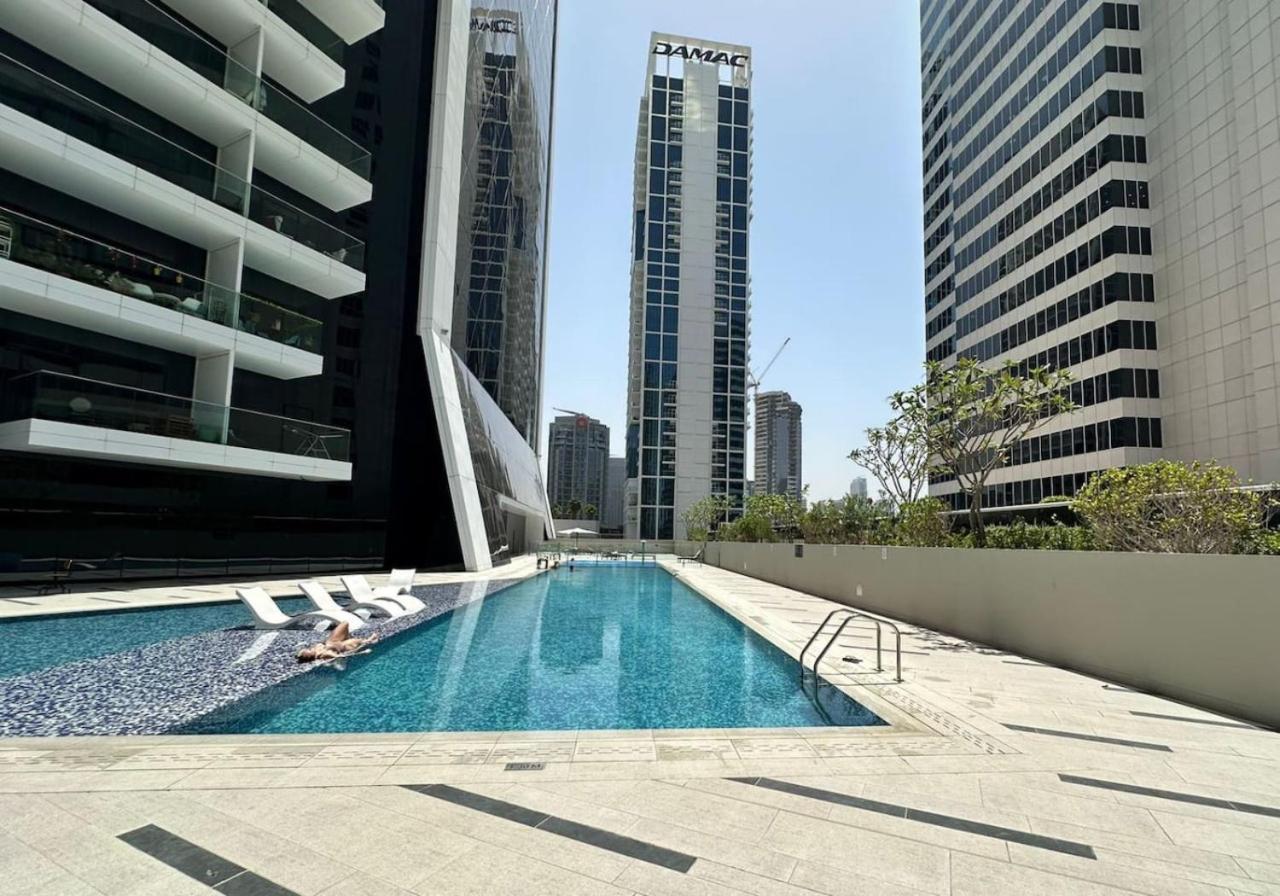 Hze12 Executive Studio Burj Khalifa View Apartamento Dubai Exterior foto